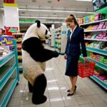 中国人「日本のコンビニで、この条件に合う飲み物はどれ?」 中国人「これかな」「この味が一番好き」「ライチ塩味!」